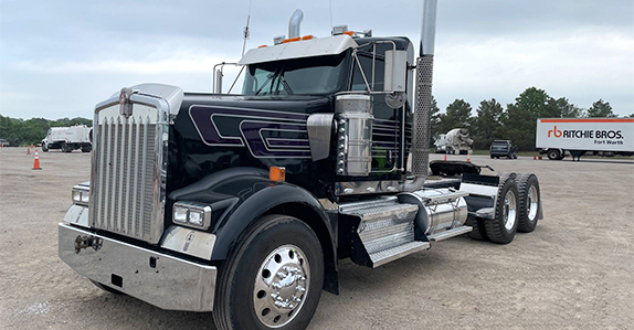 Ritchie Bros. sells used truck tractors Ritchie Bros. sells used truck tractors